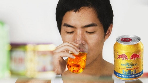 Red Bull bao nhiêu calo? Tác động đến cân nặng và chế độ ăn kiêng