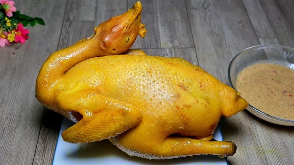 Chọn những con gà tươi ngon