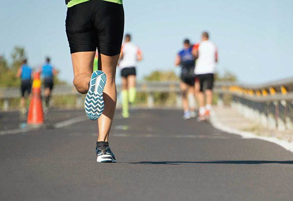 Chạy bộ 1km giảm bao nhiêu calo?