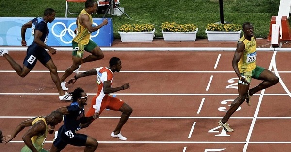 Kỷ lục 9,58 giây của Usain Bolt đã gây chấn động thế giới